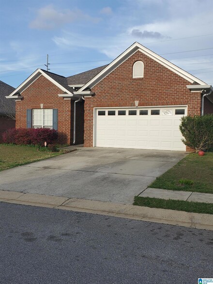 480 Daventry Cir, Calera, AL 35040