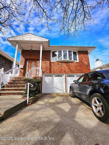 78 Mason St, Staten Island, NY 10304
