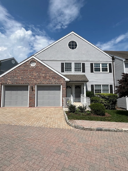 11 Pond Ln Unit 11, Darien, CT 06820