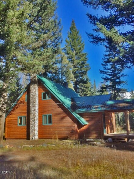306 Alpen Glow Rd, Condon, MT 59826
