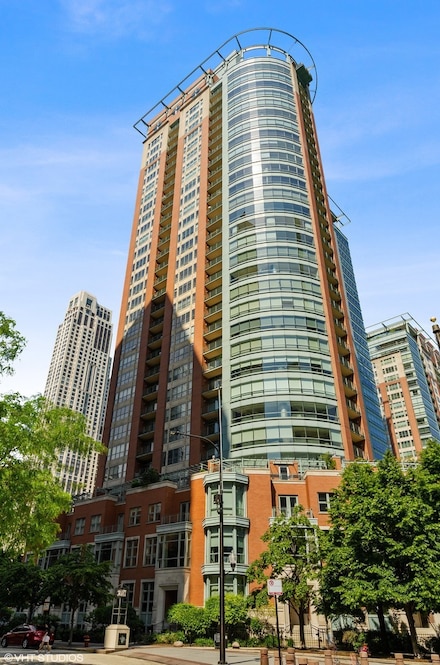 415 E North Water St Unit 2203, Chicago, IL 60611