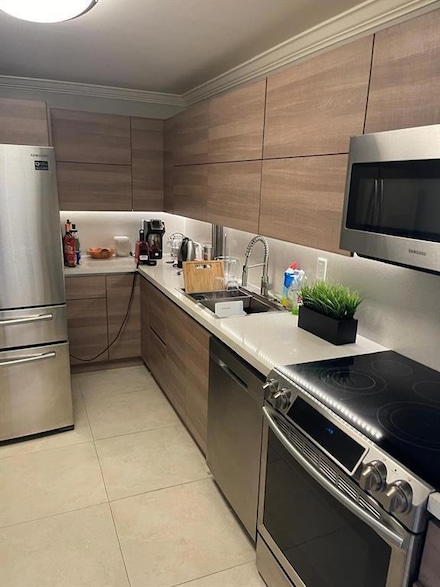 3000 S Ocean Dr Unit 302, Hollywood, FL 33019