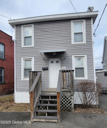 1 Alden St, Watervliet, NY 12189