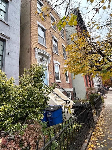 308 2nd St Unit 2, Jersey City, NJ 07302