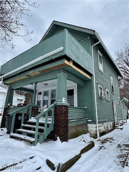 158 W South St, Akron, OH 44311