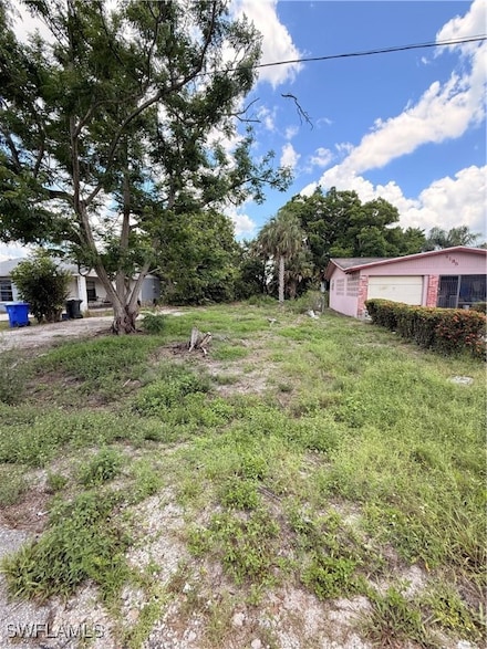2133 Davis St, Fort Myers, FL 33916