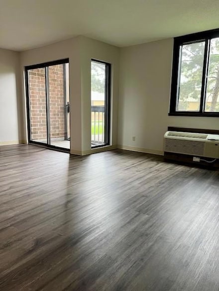 1181 Edgcumbe Rd Unit 103, Saint Paul, MN 55105