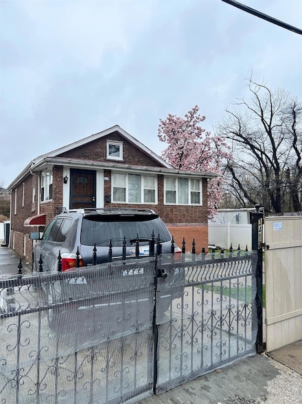 3412 Hunter Ave, Bronx, NY 10475