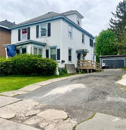 1703 Whitesboro St, Utica, NY 13502