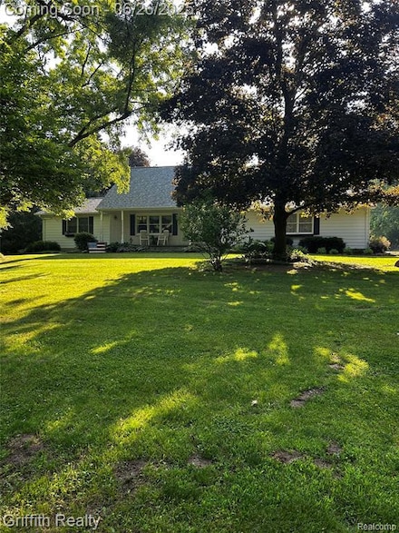 6120 Denton Hill Rd, Fenton, MI 48430