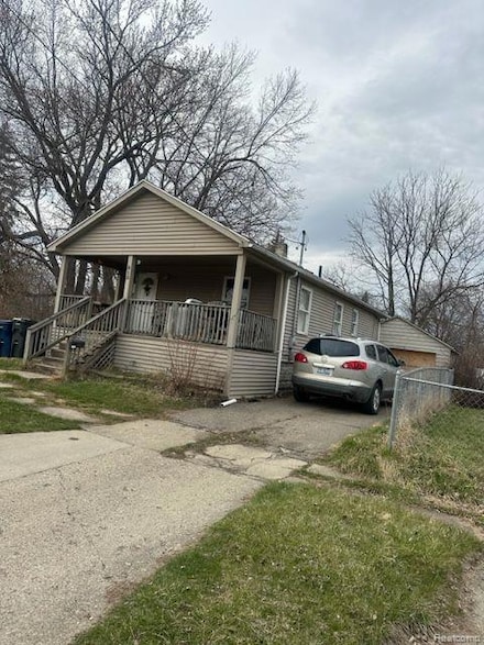 812 Remington Ave, Flint, MI 48507