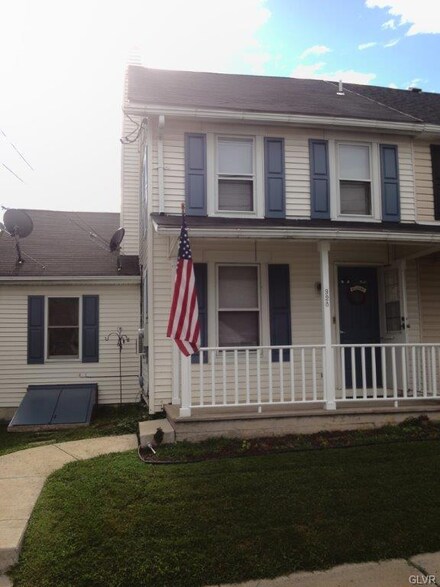 928 Nursery St, Fogelsville, PA 18051
