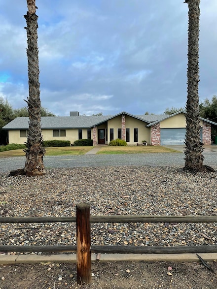 24234 Avenue 104, Terra Bella, CA 93270