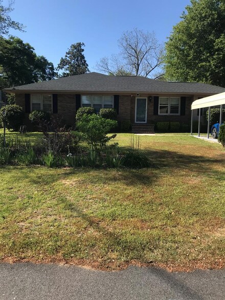 725 Baldwin Dr, Sumter, SC 29150