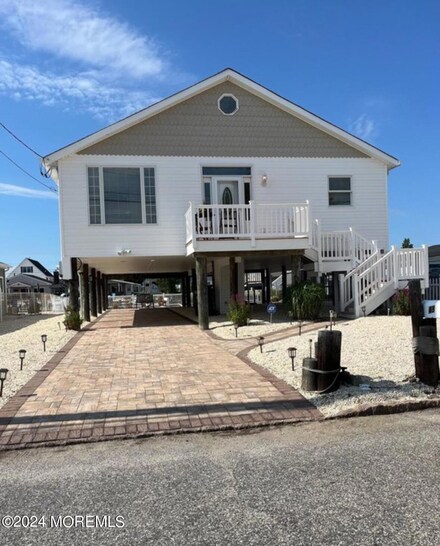 48 Lake Superior Dr, Little Egg Harbor Township, NJ 08087