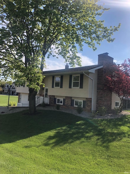 104 Surrey Ln, North Manchester, IN 46962