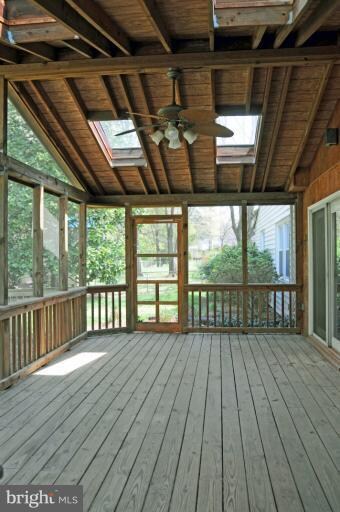 12846 Mount Royal Ln, Fairfax, VA 22033