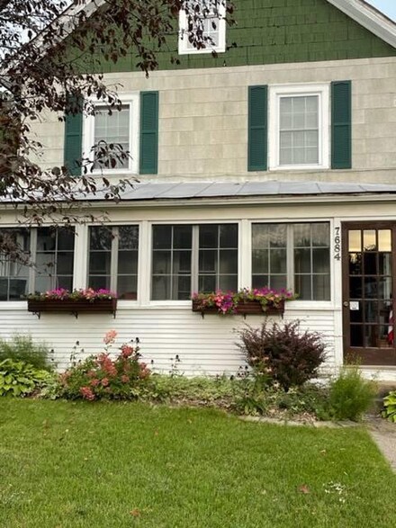 7684 New York 22, West Chazy, NY 12992