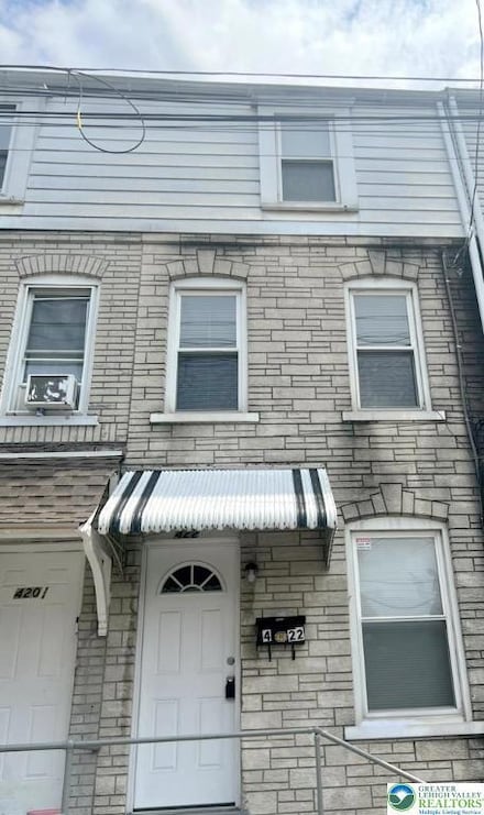 422 W Whitehall St, Allentown, PA 18102