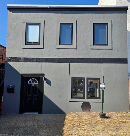 33 W Queens Way Unit D, Hampton, VA 23669