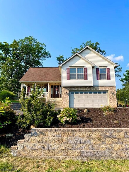 155 Elkview Dr, Duncansville, PA 16635