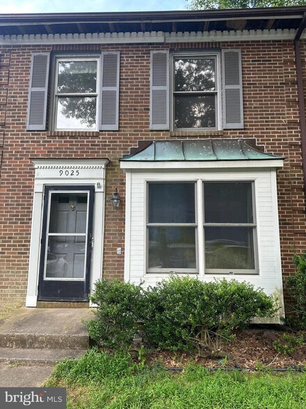 9025 Mulvaney Ct, Springfield, VA 22152