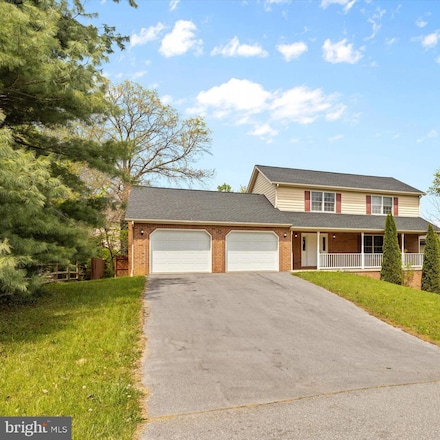 18814 Rolling Rd, Hagerstown, MD 21742