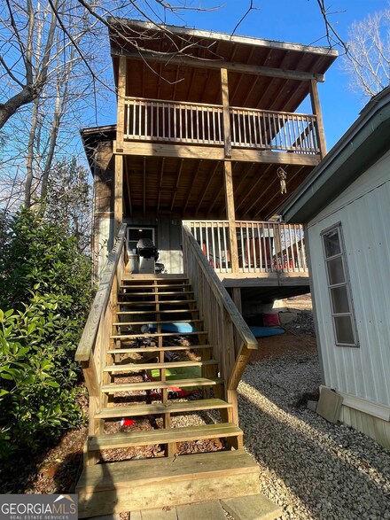 348 N Port Bass Dr, Fair Play, SC 29643
