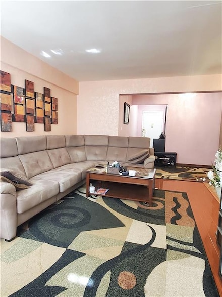 2741 E 28th St Unit 4C, Brooklyn, NY 11235