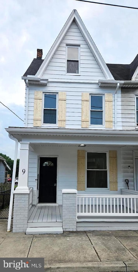 9 Jury St, Highspire, PA 17034