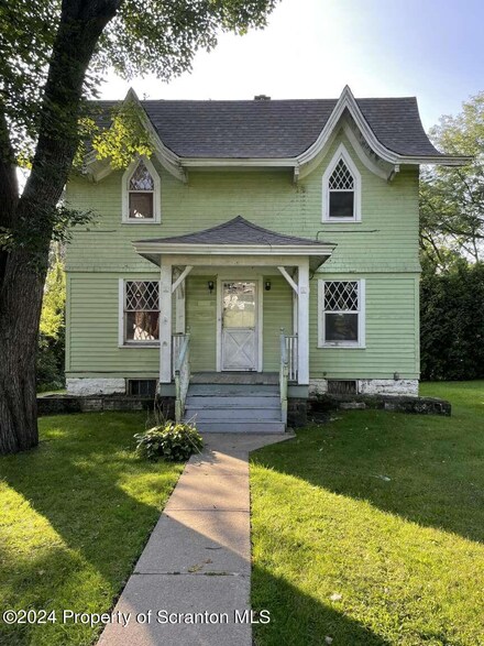1611 Adams Ave, Scranton, PA 18509