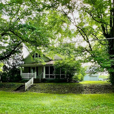 284 N Elm St, Bunker Hill, IN 46914