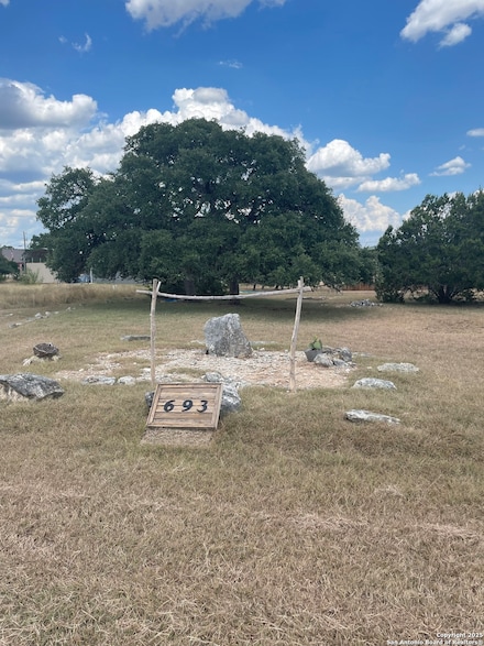 693 Private Road 1514, Bandera, TX 78003