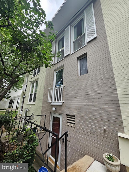 814 3rd St SW Unit 214, Washington, DC 20024