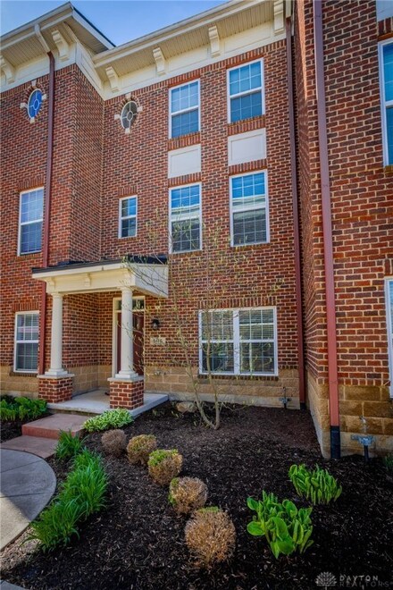 505 Brownstone Row, Springboro, OH 45066