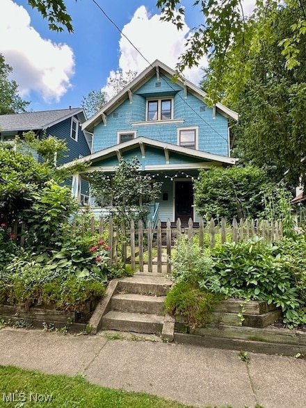 839 Bloomfield Ave, Akron, OH 44302