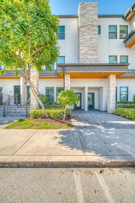 10467 NW 82nd St Unit 3, Doral, FL 33178