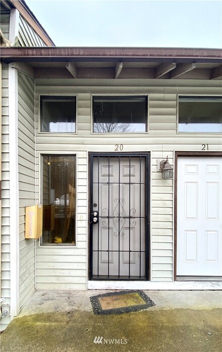 15625 42nd Ave S Unit D20, Tukwila, WA 98188