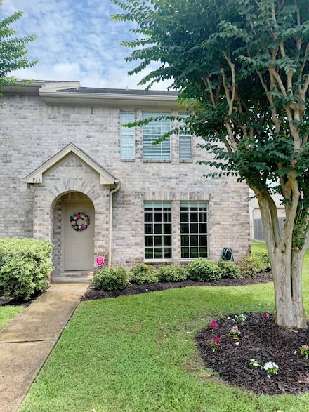 934 Birnham Woods Blvd, Pasadena, TX 77503