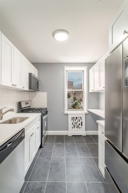 5645 Netherland Ave Unit 2G, Bronx, NY 10471