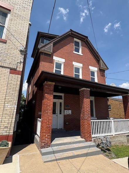 2729 Custer Ave, Pittsburgh, PA 15227