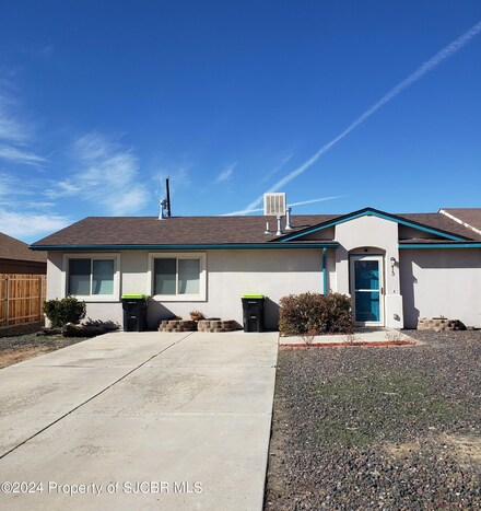 413 N 5th St, Bloomfield, NM 87413
