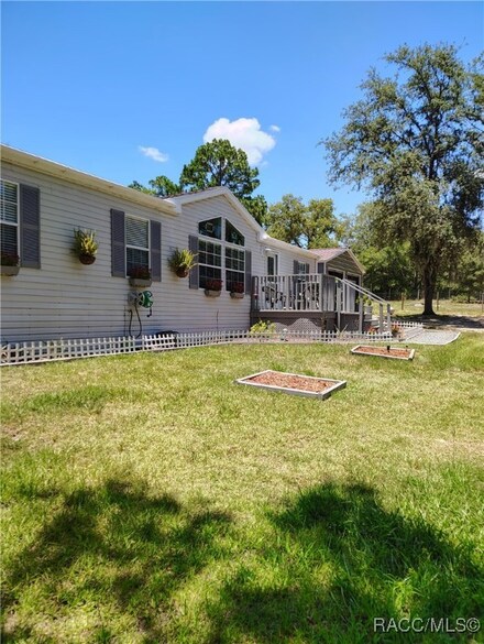 8420 N Calcutta Ave, Dunnellon, FL 34433