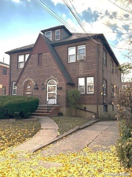40-12 190th St, Flushing, NY 11358