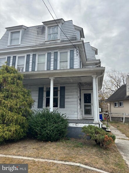 119 W Mcneal St, Millville, NJ 08332