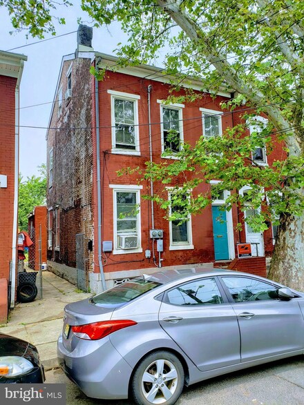 38 Grant St, Trenton, NJ 08609
