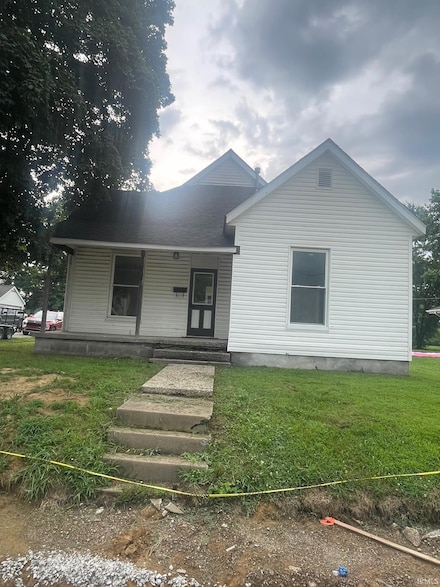 801 S Main St, Bicknell, IN 47512