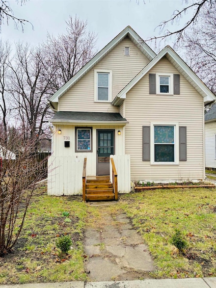731 W Stewart St, Owosso, MI 48867