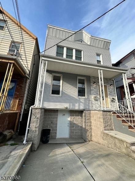 29 W 26th St, Bayonne, NJ 07002
