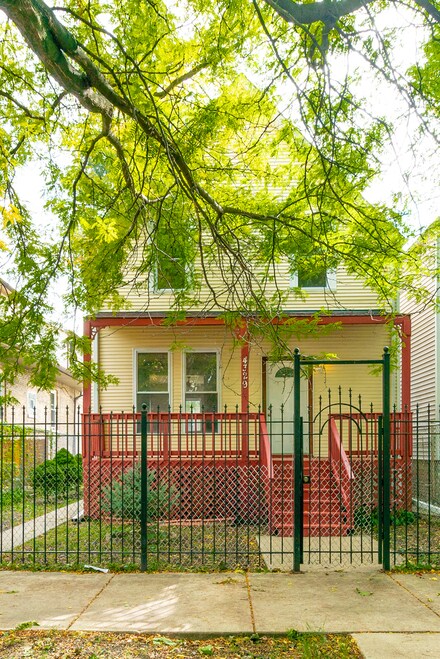 4329 W Shakespeare Ave, Chicago, IL 60639